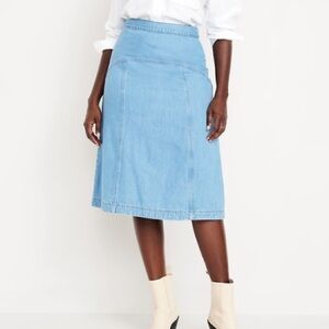 NWT- Old Navy - 8, 12 & 14. Midi Skirt